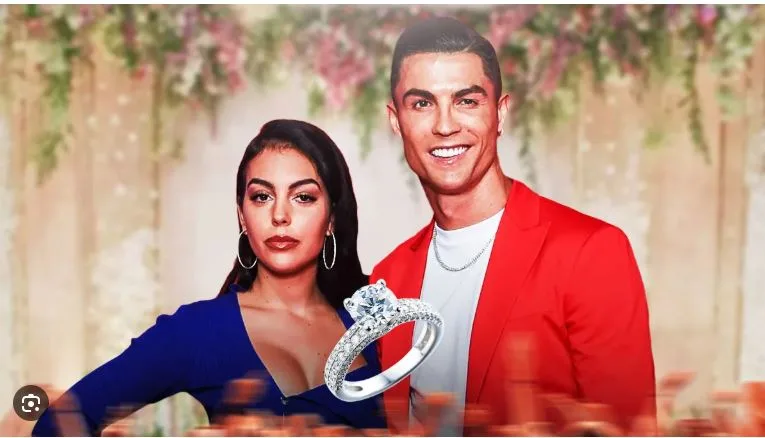 hau-truong-san-co-tim-hieu-ve-vo-hien-tai-cua-ronaldo-1a1